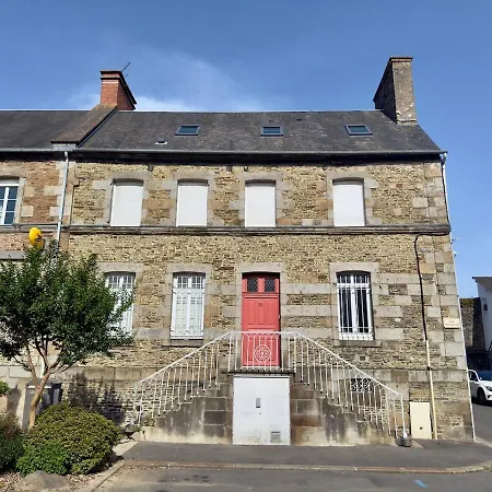 Beautifully Renovated In Town Center - 5 Min From Mont Saint-michel Apartman *